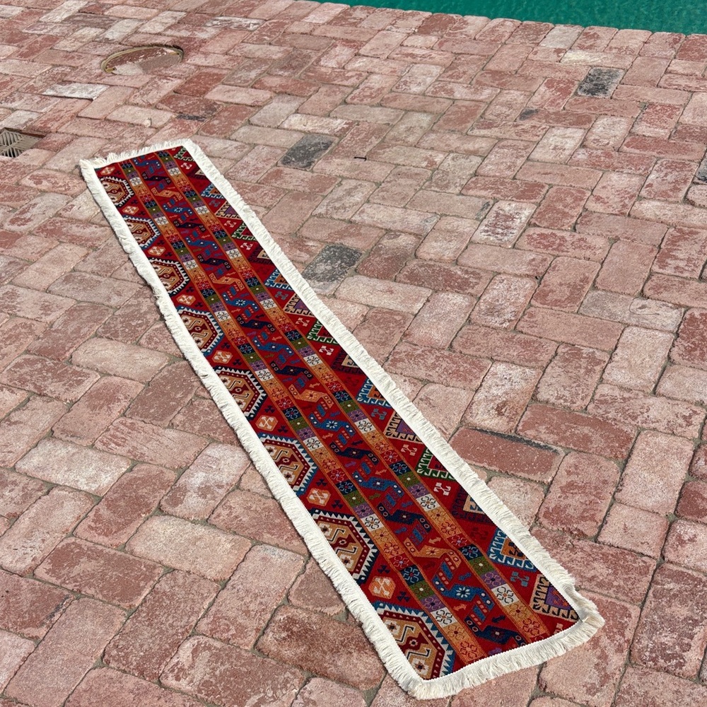 Aztec table runner - Picture 4 of 5